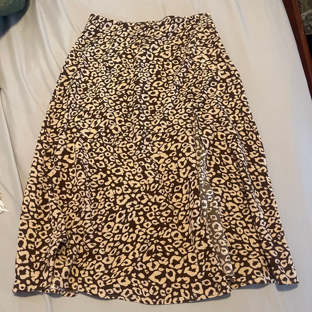 Brown tan cream cheetah long slit skirt large